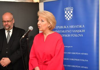 Povodom Dana Europe veleposlanici akreditirani u HR i diplomatski zbor uživali u predstavi “Jalta, Jalta”