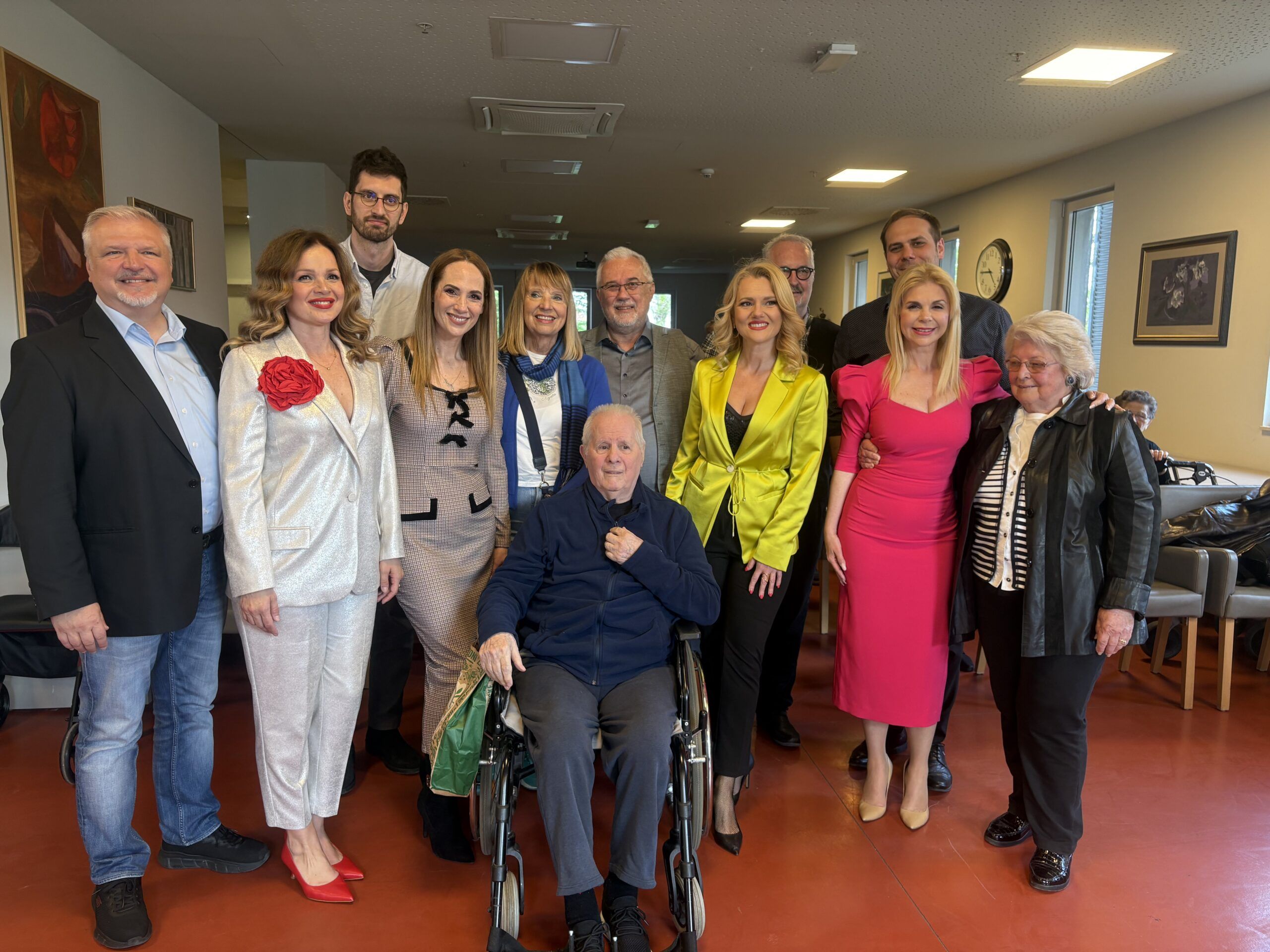 Solisti Kazališta Komedija posjetili Dom za starije osobe “Park”